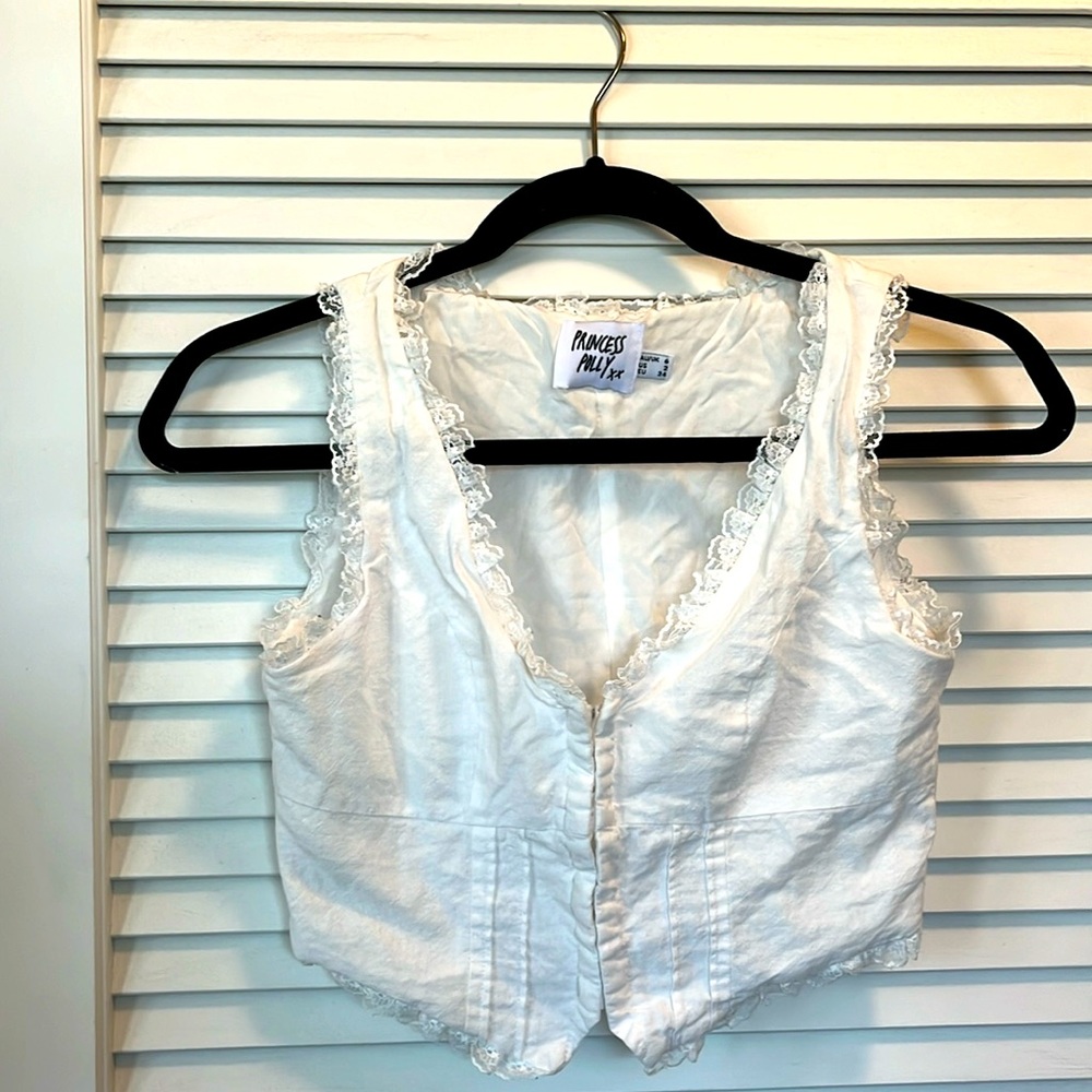 Cute ruffled white tank top from Princess Polly!